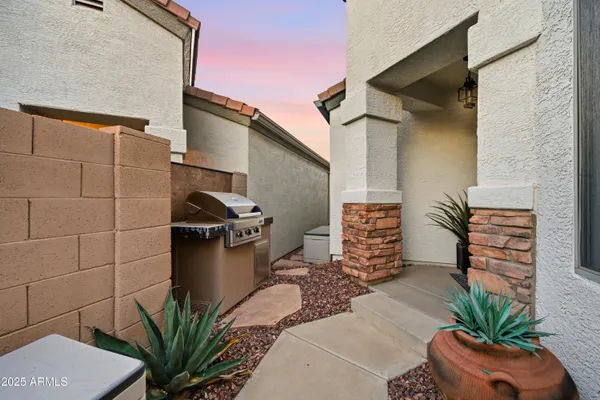 $475,000 | 3312 East Maldonado Drive, Phoenix, AZ 85042