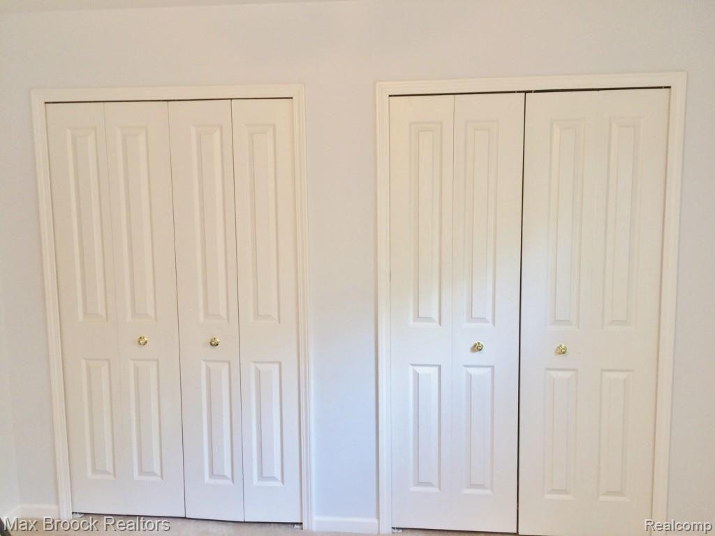 4324 Bold Meadows Rochester, MI 48306 - Photo 26 of 47 IMG_0027.jpg