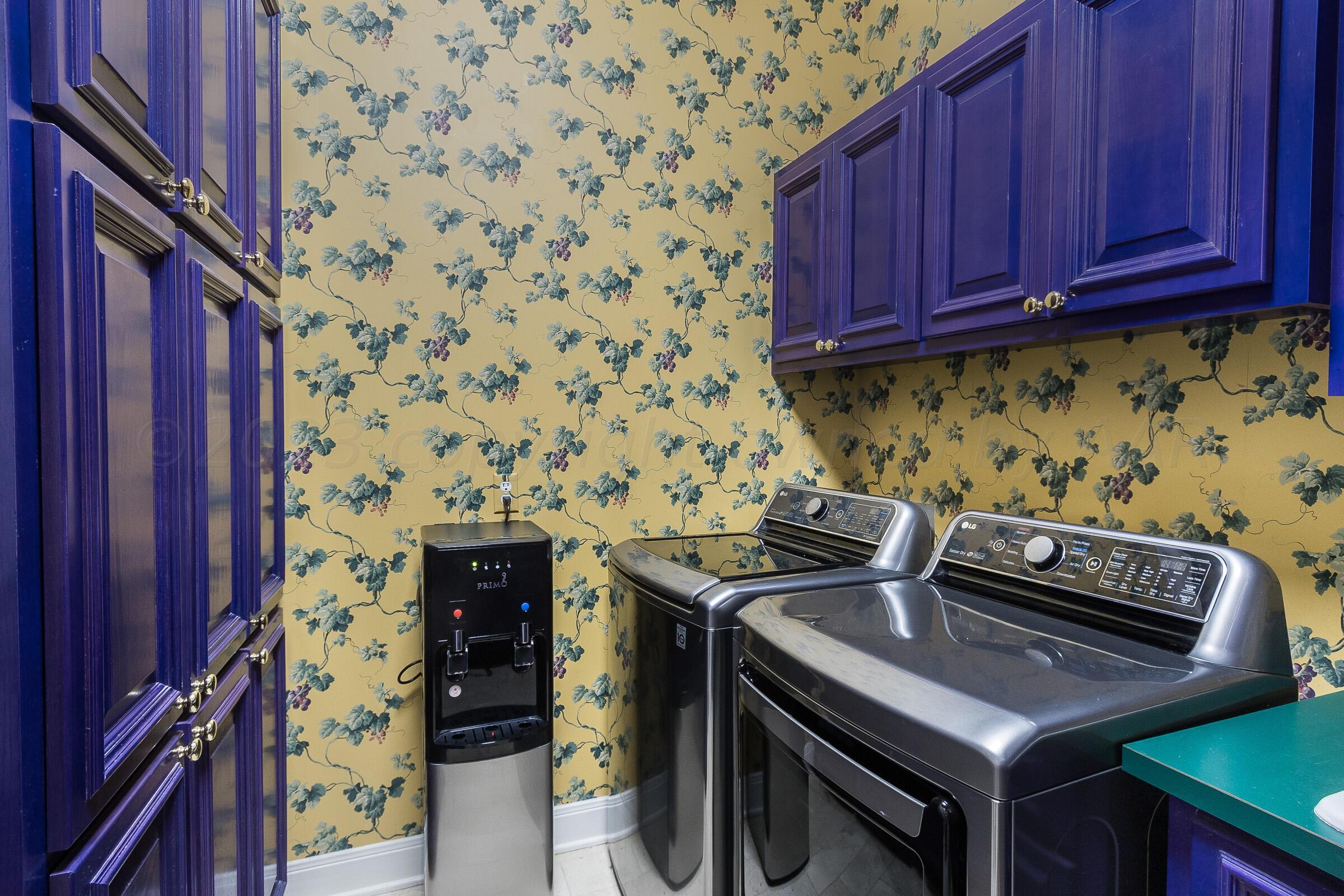 6202 Raintree Court Amarillo, TX 79119 - Photo 26 of 36 a view of an entryway with wooden floor
