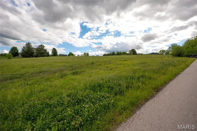 $99,900 | 2 A Churchill Downs Road, Marthasville, MO 63357