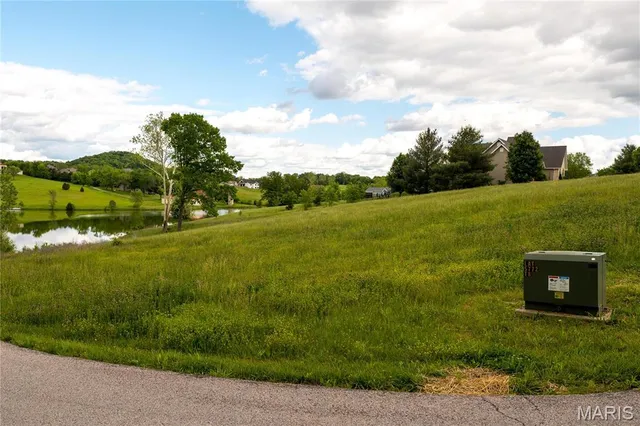 $99,900 | 2 A Churchill Downs Road, Marthasville, MO 63357