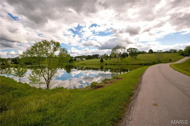 $99,900 | 2 A Churchill Downs Road, Marthasville, MO 63357