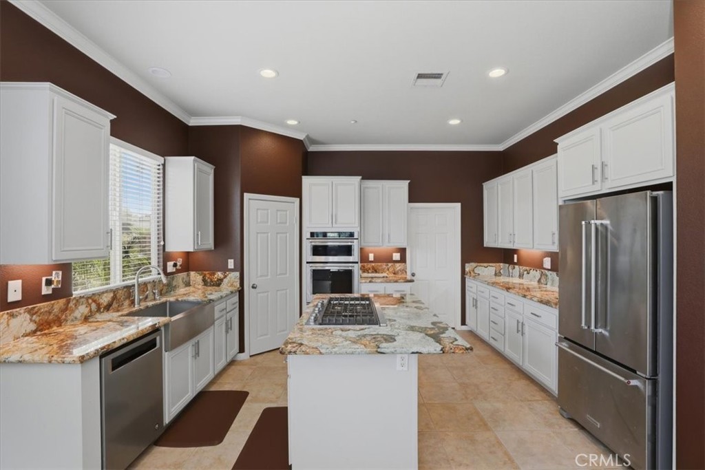 1125 Pamplona Drive Riverside, CA 92508 - Photo 13 of 42