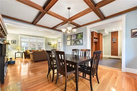 $1,100,000 | 5814 Ferree Street, Pittsburgh, PA 15217