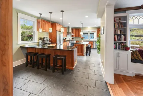 $1,100,000 | 5814 Ferree Street, Pittsburgh, PA 15217