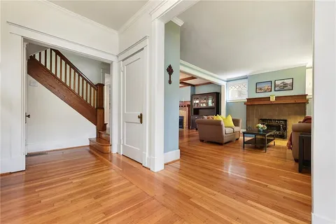 $1,100,000 | 5814 Ferree Street, Pittsburgh, PA 15217