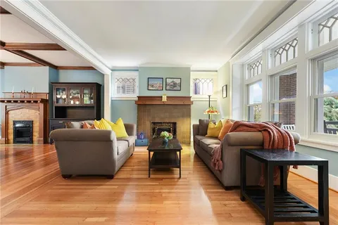 $1,100,000 | 5814 Ferree Street, Pittsburgh, PA 15217