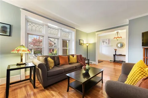 $1,100,000 | 5814 Ferree Street, Pittsburgh, PA 15217