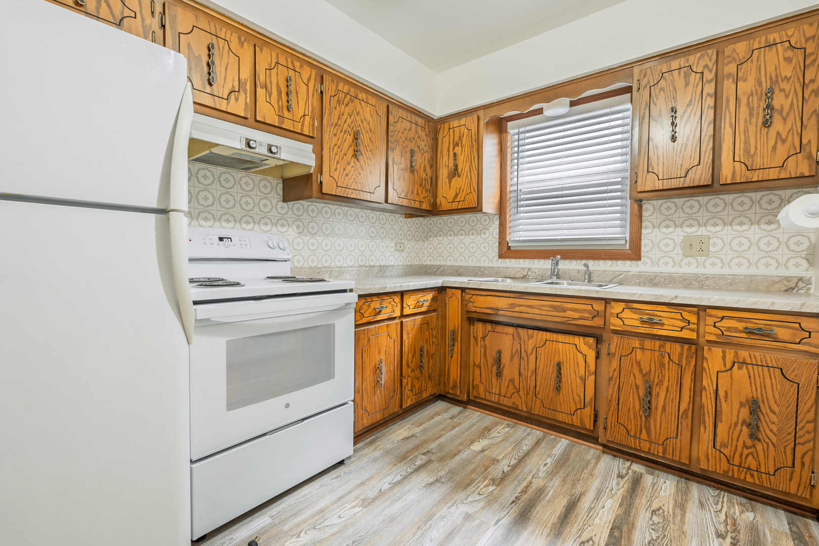 4613 Grove Avenue, Unit 1S Brookfield, IL 60513 - Photo 2 of 9