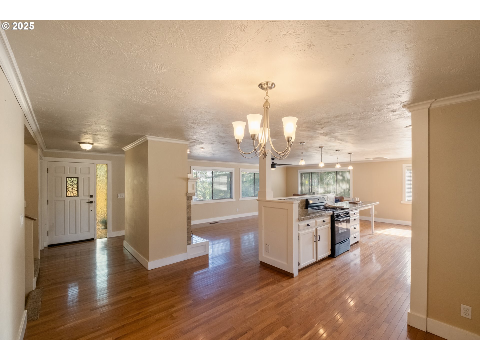 1221 Southwest Maple Street Dallas, OR 97338 - Photo 12 of 44