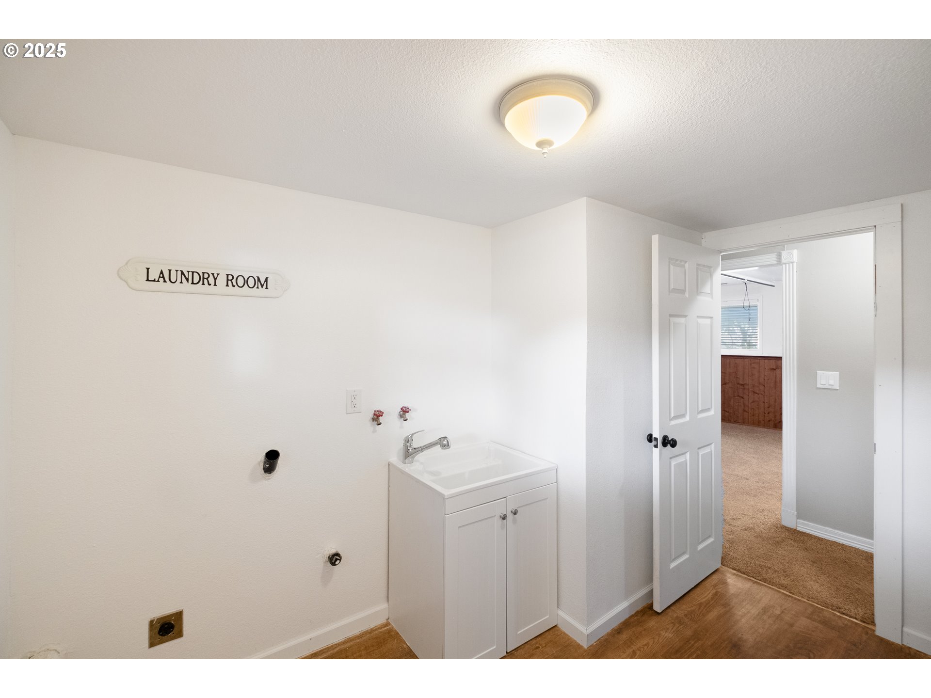 1221 Southwest Maple Street Dallas, OR 97338 - Photo 31 of 44