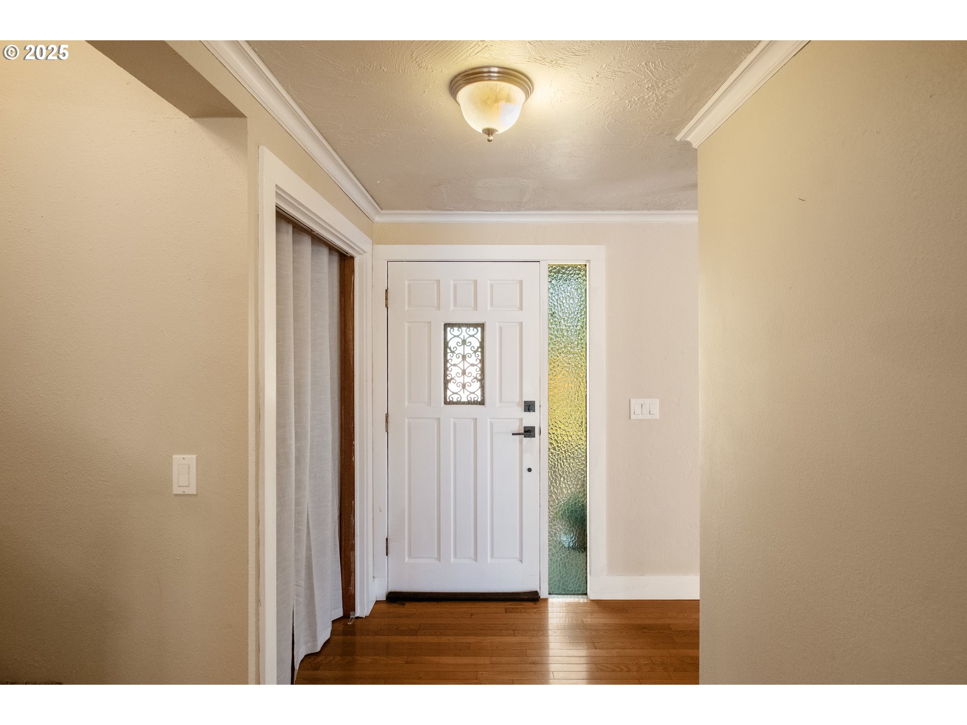 1221 Southwest Maple Street Dallas, OR 97338 - Photo 4 of 44