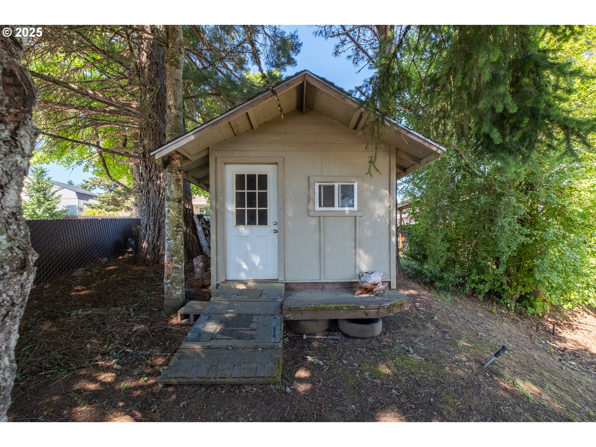 1221 Southwest Maple Street Dallas, OR 97338 - Photo 41 of 44