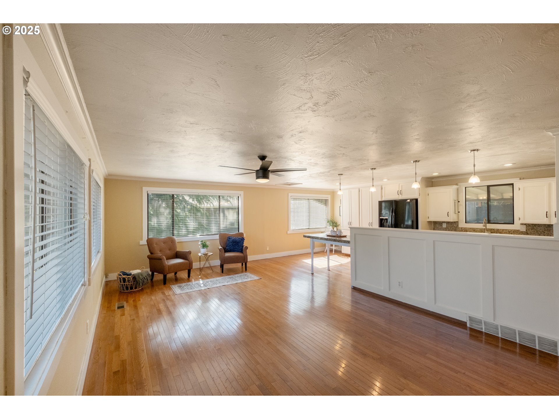 1221 Southwest Maple Street Dallas, OR 97338 - Photo 5 of 44