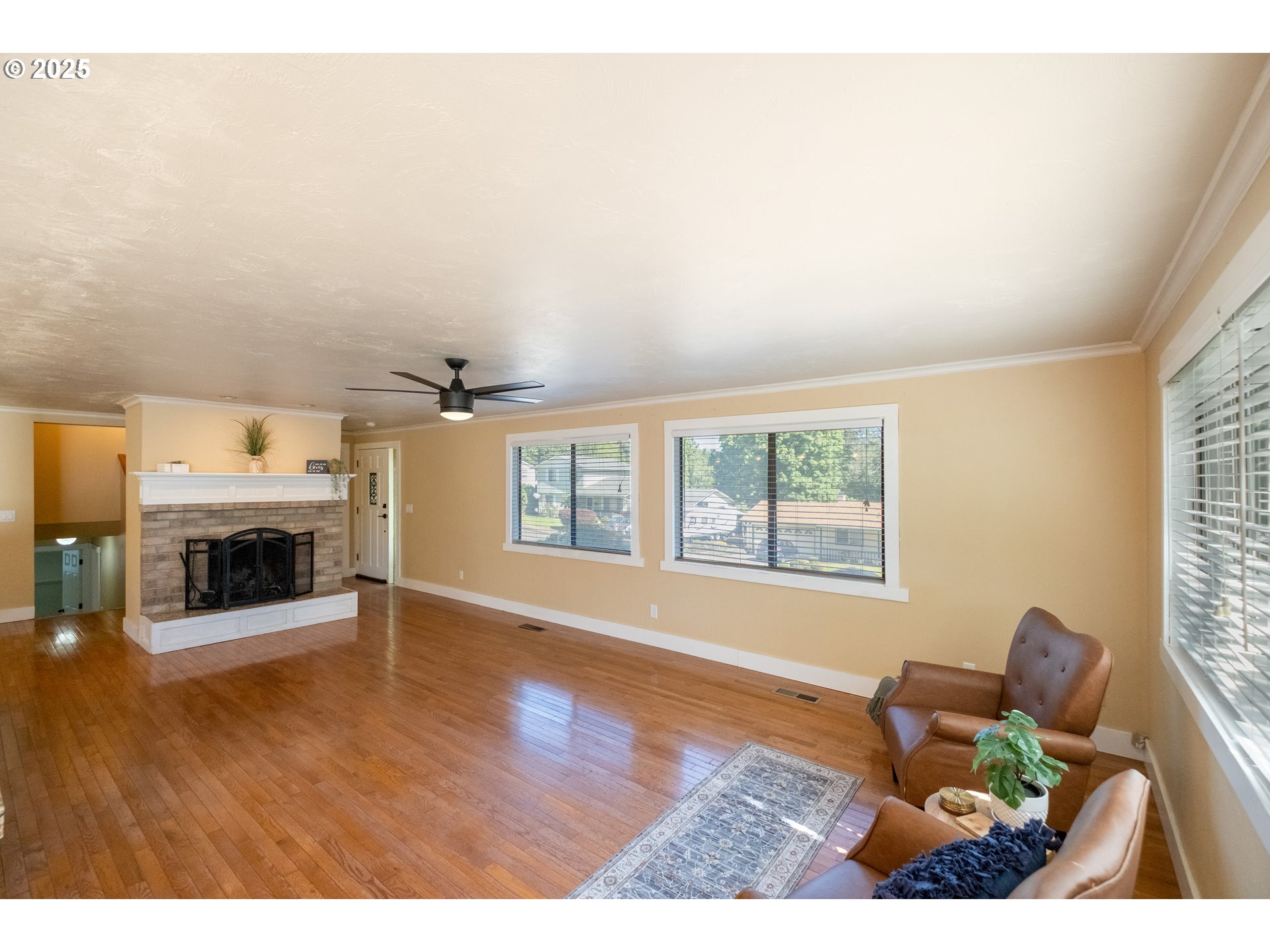 1221 Southwest Maple Street Dallas, OR 97338 - Photo 7 of 44