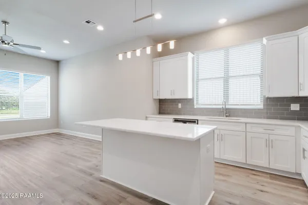 $1,650 | 112 Gadwall Drive, Youngsville, LA 70592