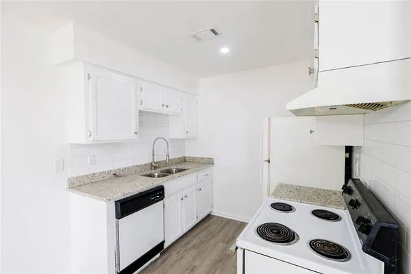 $1,450 | 1202 Airline Drive, College Station, TX 77845