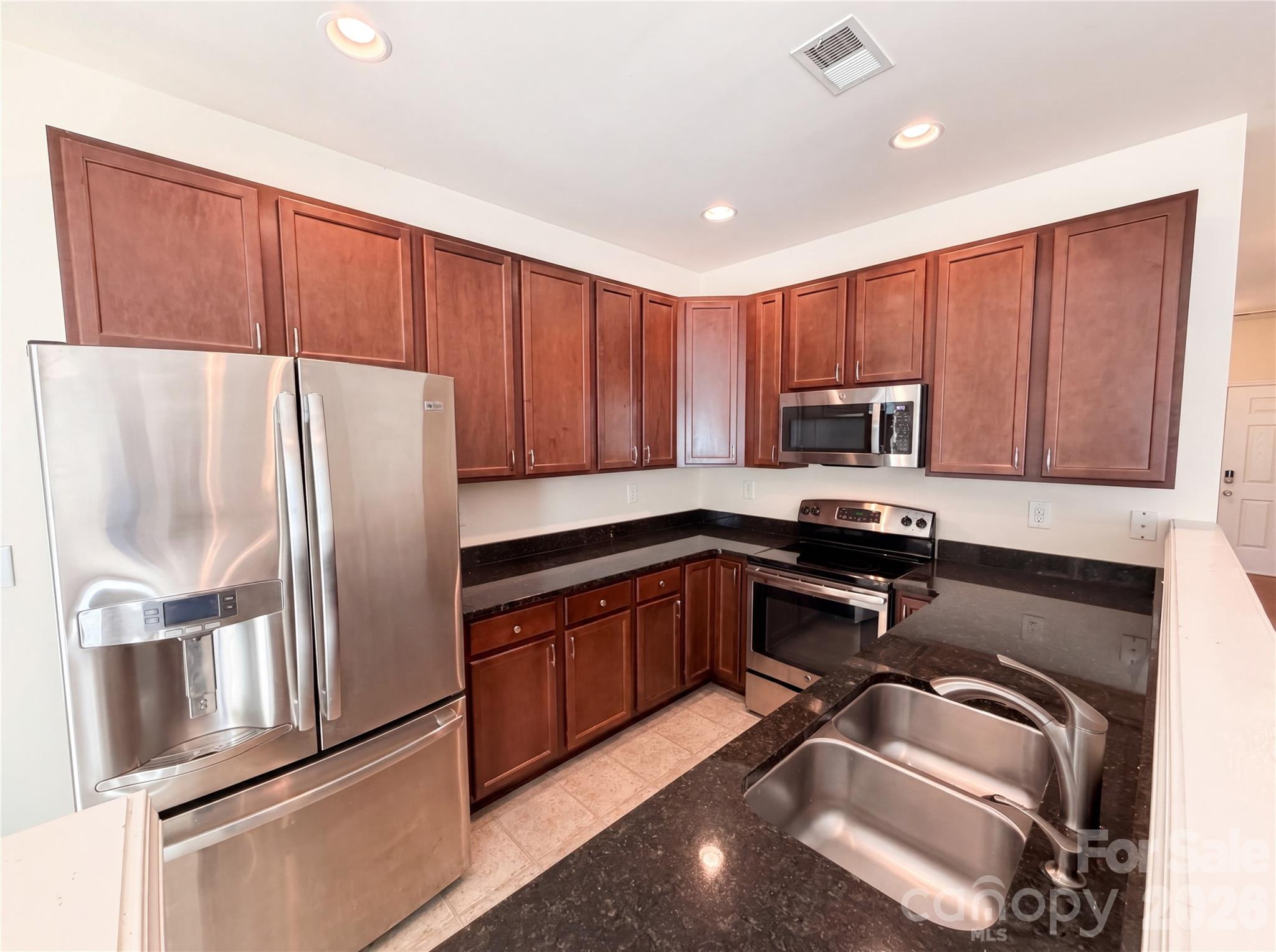 13809 Singleleaf Lane Charlotte, NC 28278 - Photo 8 of 18