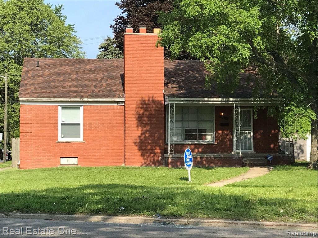 18807 Kelly Road Detroit, MI 48224 - Photo 1 of 12