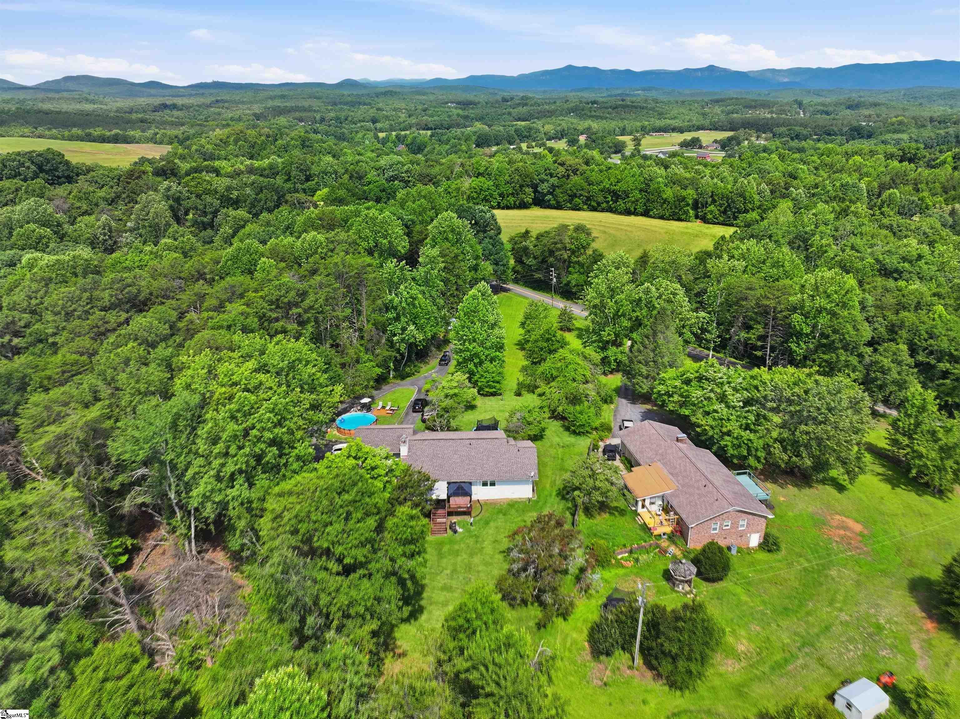196 Raines Road Easley, SC 29640 - Photo 15 of 41