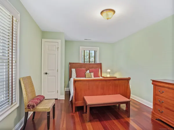 $7,500 | 56 Barholm Avenue, Stamford, CT 06907