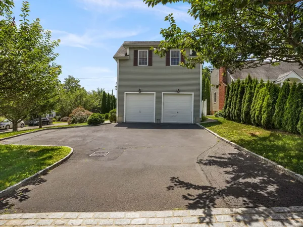 $7,500 | 56 Barholm Avenue, Stamford, CT 06907