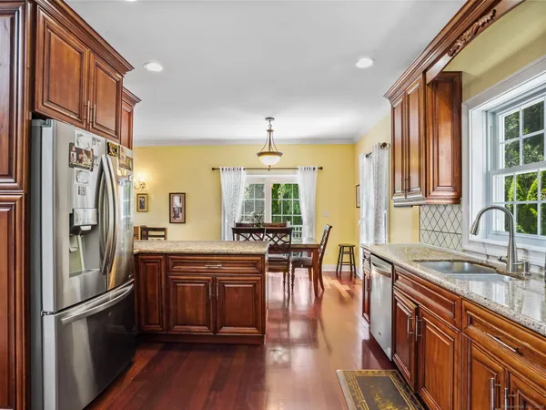 $7,500 | 56 Barholm Avenue, Stamford, CT 06907