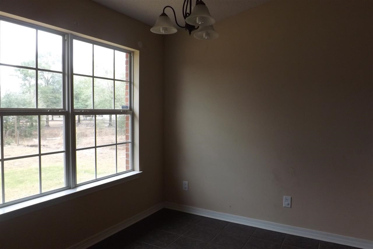 5628 Rosedown Court Milton, FL 32583 - Photo 7 of 18 Gallery Image 7