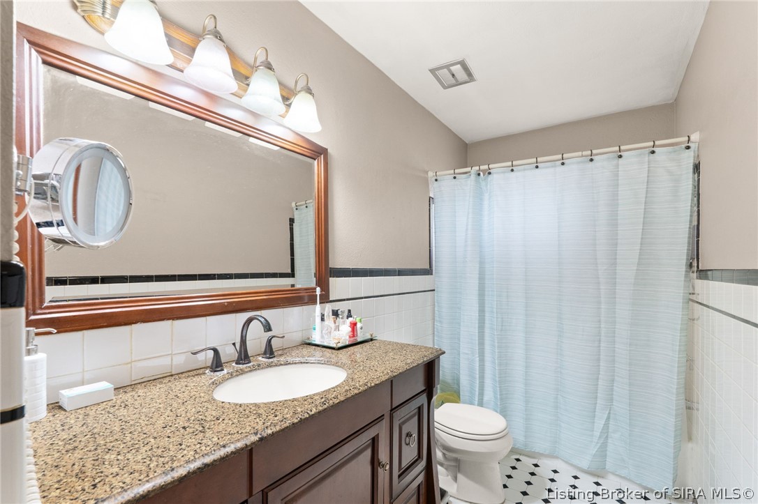 14809 North Martin Mathis Road Northeast Palmyra, IN 47164 - Photo 14 of 67 Bathroom on main level