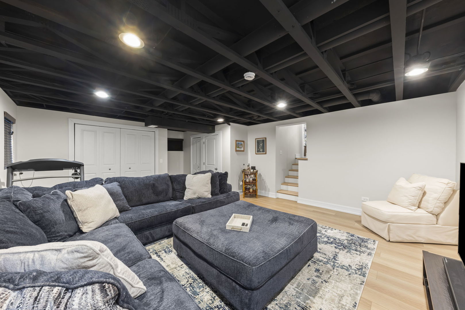 N081 Pleasant Hill Road Wheaton, IL 60187 - Photo 21 of 28 Gallery Image 21