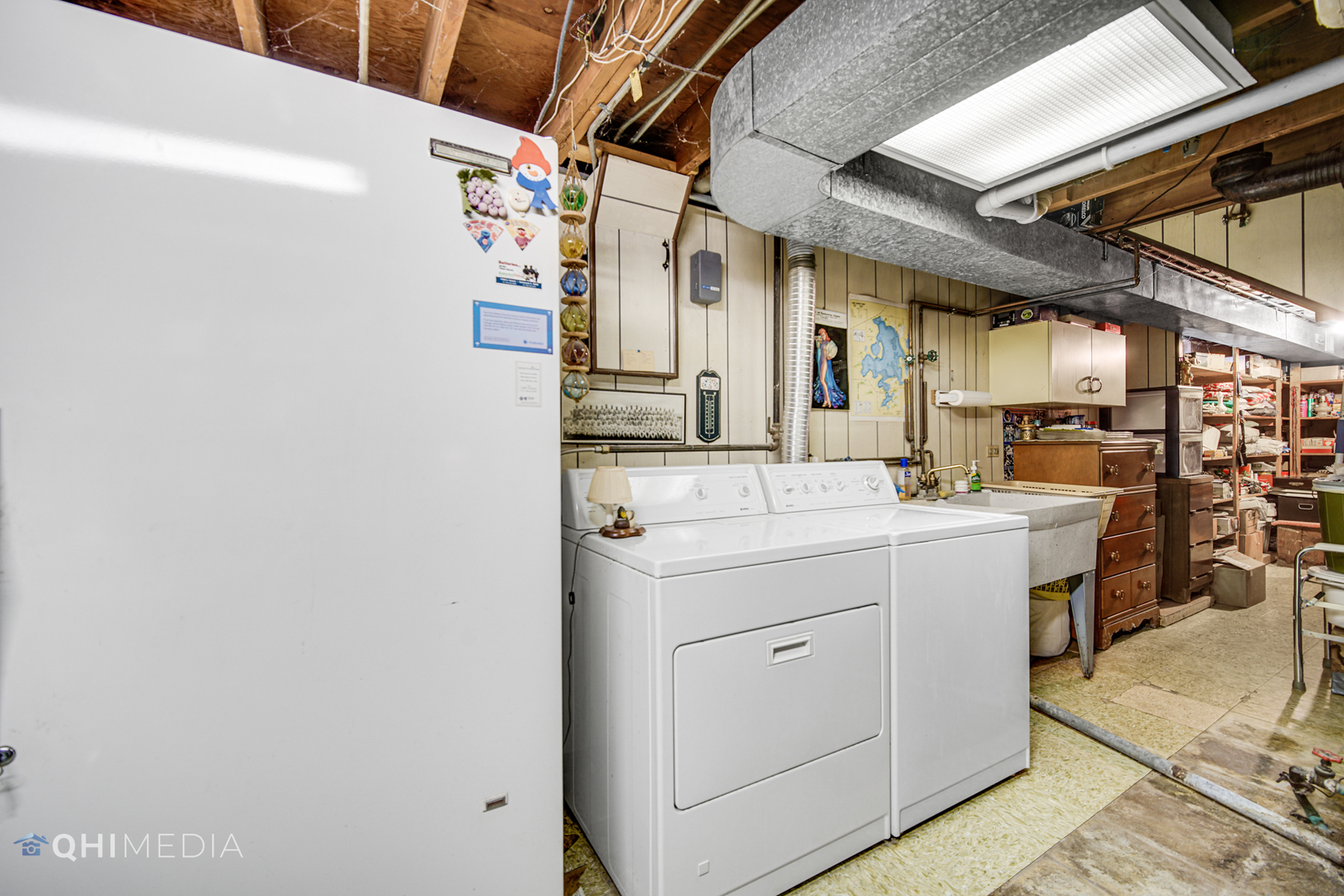 74 Arrowhead Drive Thornton, IL 60476 - Photo 20 of 26 a utility room with dryer and washer