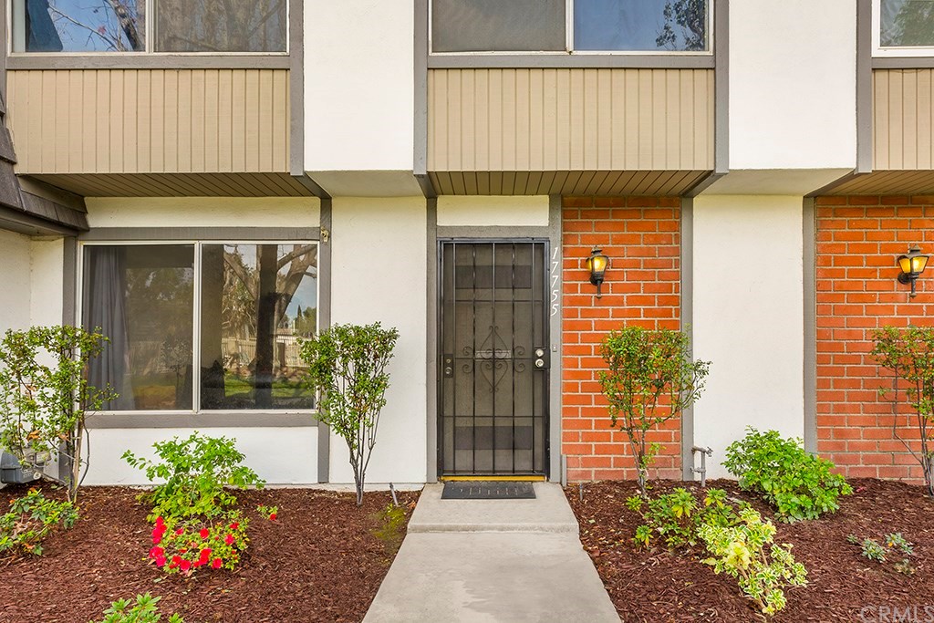 17755 Regency Circle Bellflower, CA 90706 - Photo 2 of 23