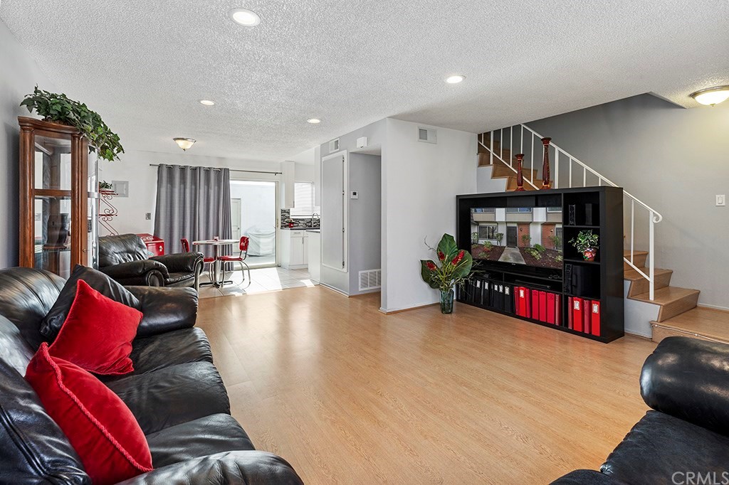 17755 Regency Circle Bellflower, CA 90706 - Photo 5 of 23