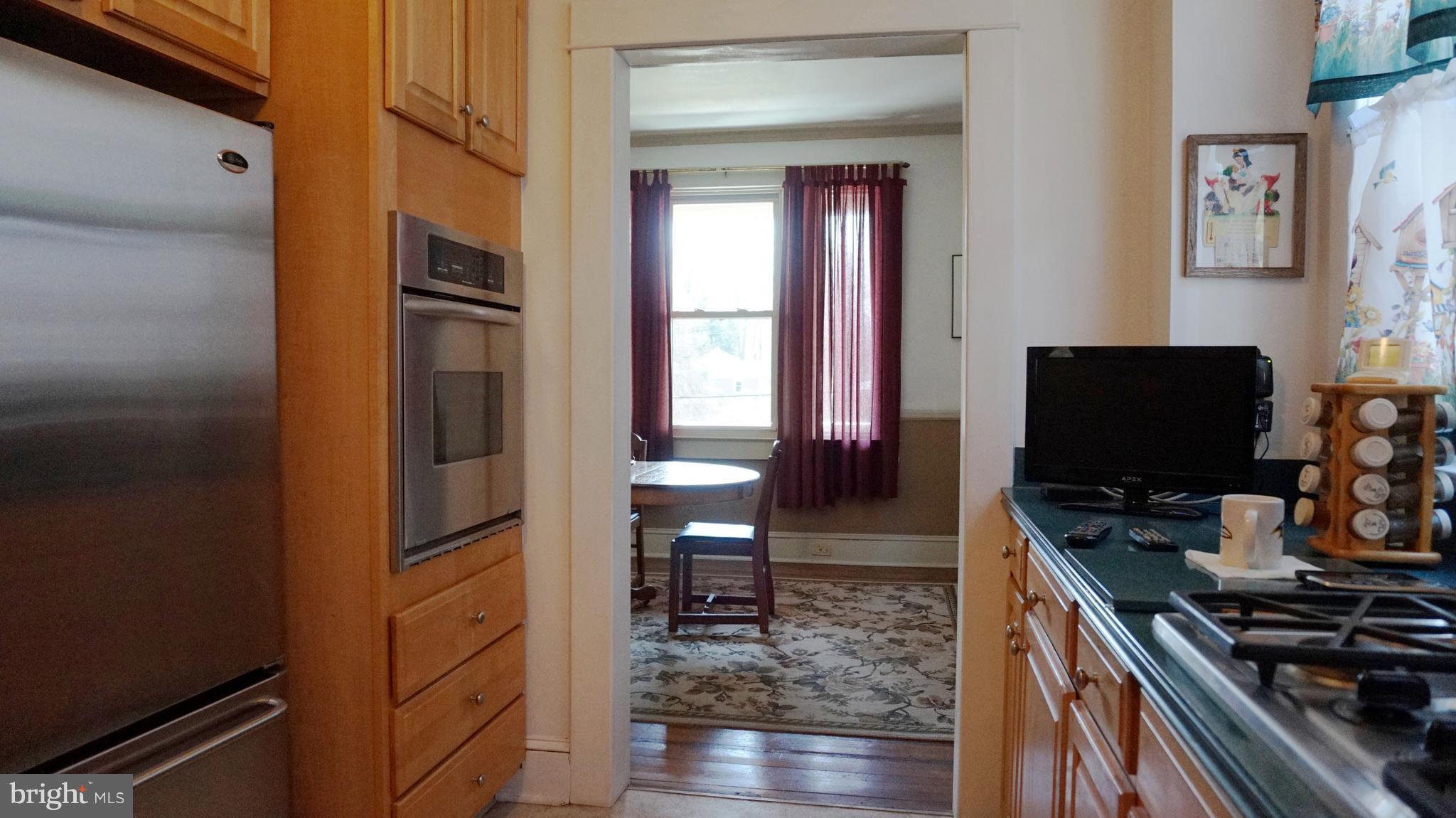5709 Rusk Avenue Baltimore, MD 21215 - Photo 11 of 30 Kitchen