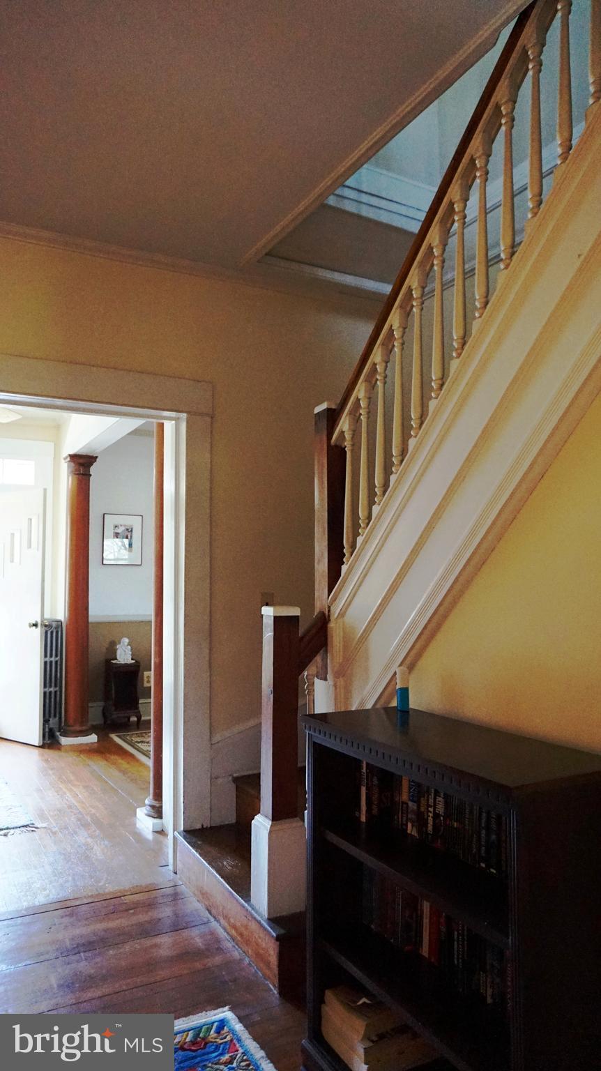 5709 Rusk Avenue Baltimore, MD 21215 - Photo 13 of 30 First Floor hallway