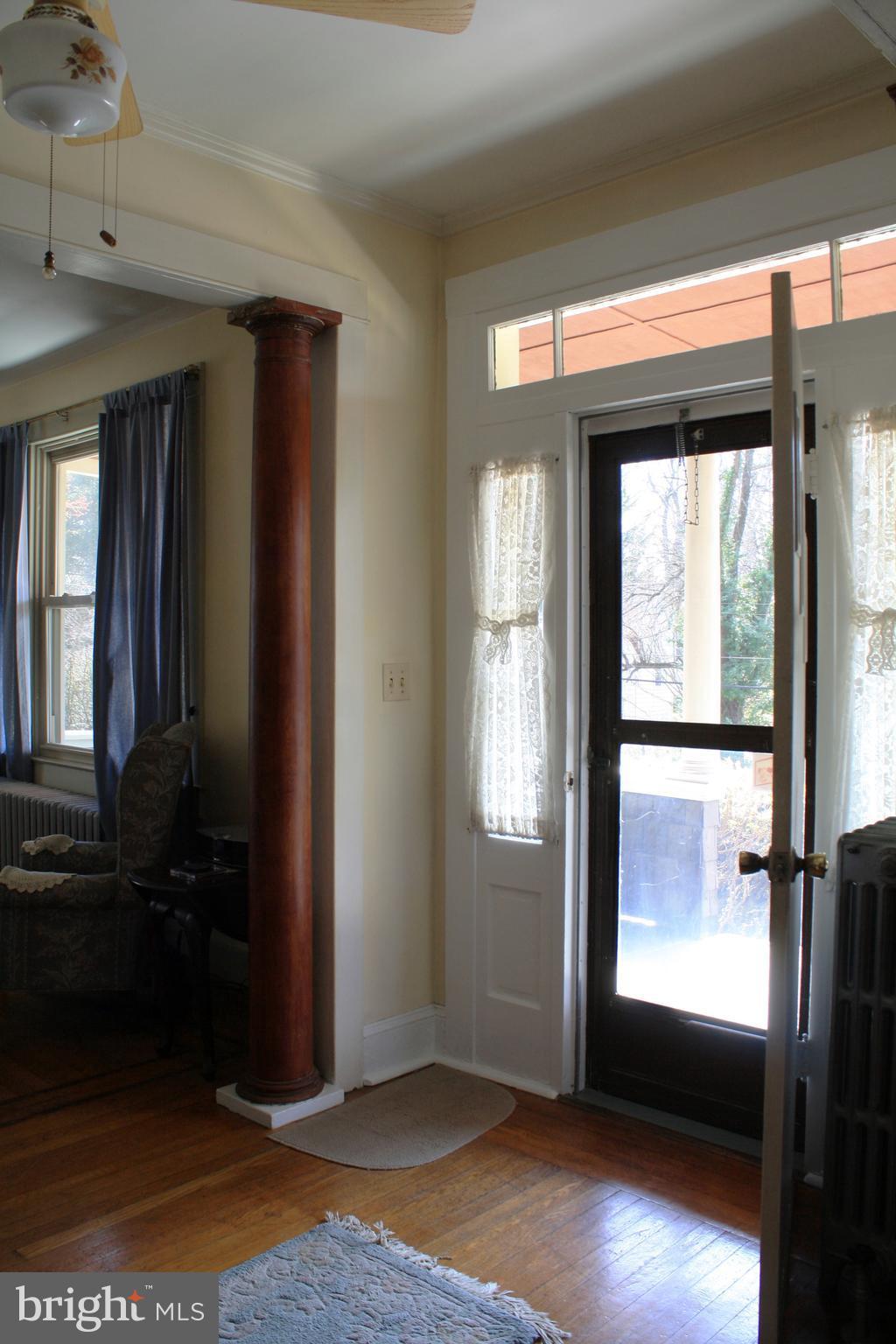 5709 Rusk Avenue Baltimore, MD 21215 - Photo 3 of 30 Entrance Foyer