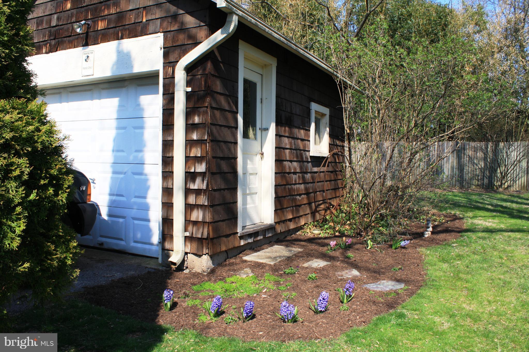 5709 Rusk Avenue Baltimore, MD 21215 - Photo 29 of 30 detached 1 car garage with electric