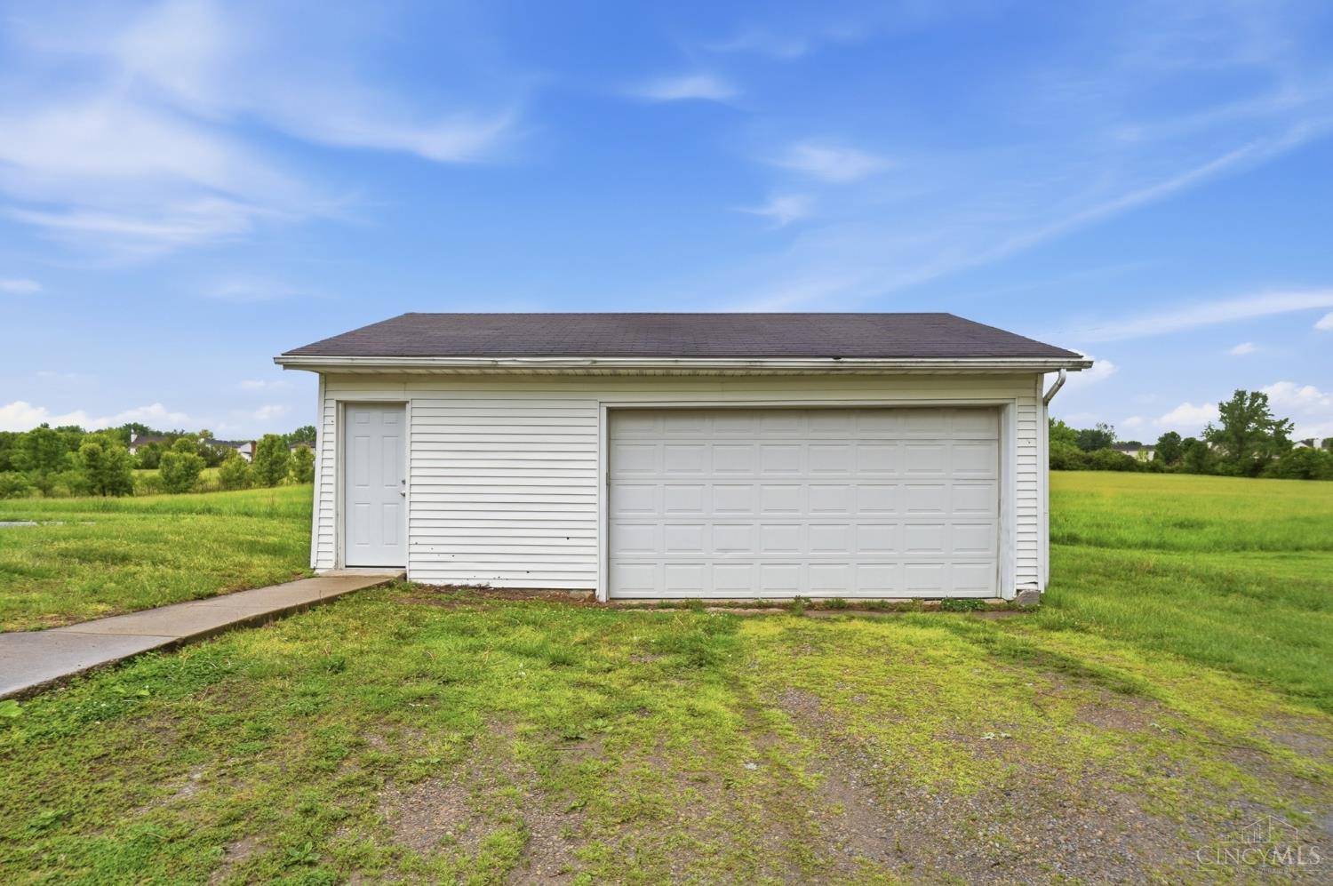 4060 Princeton Road Hamilton, OH 45011 - Photo 17 of 62