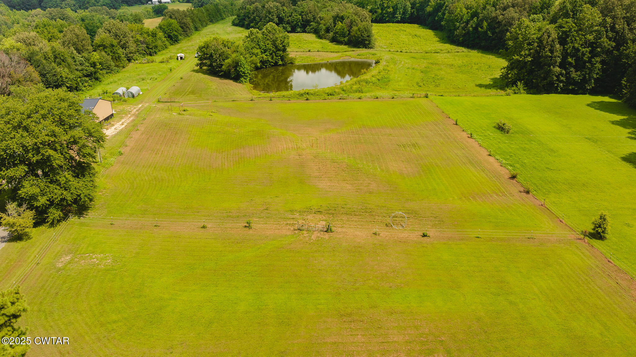 110 South J Hickerson Road Trenton, TN 38382 - Photo 18 of 42 a view of an ocean view of a swimming pool