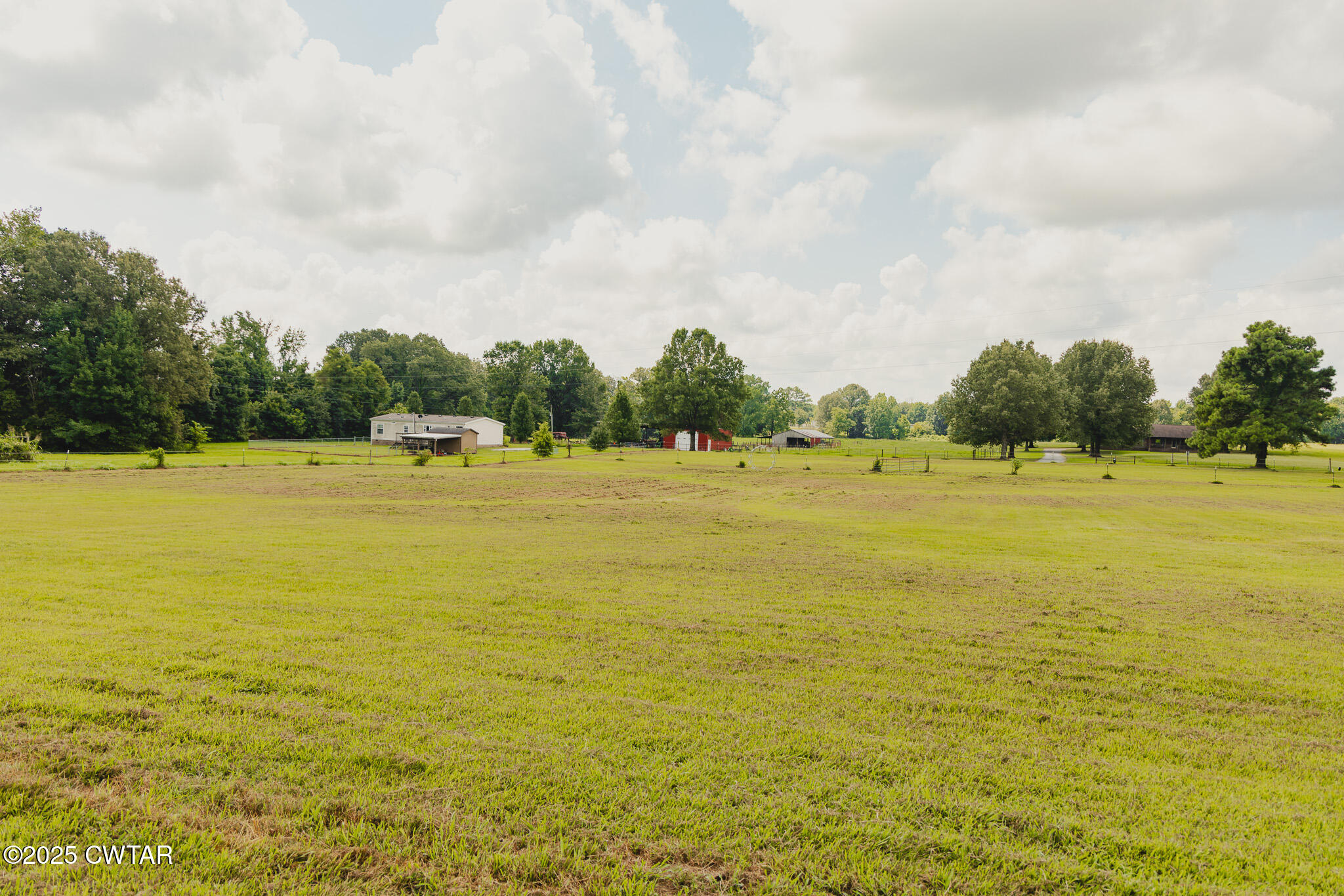 110 South J Hickerson Road Trenton, TN 38382 - Photo 41 of 42 a view of a ocean view