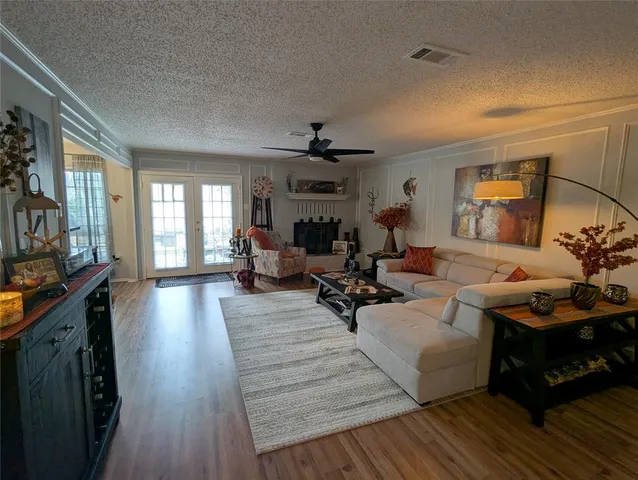 $2,795 | 2827 Cross Timbers Drive, Irving, TX 75060