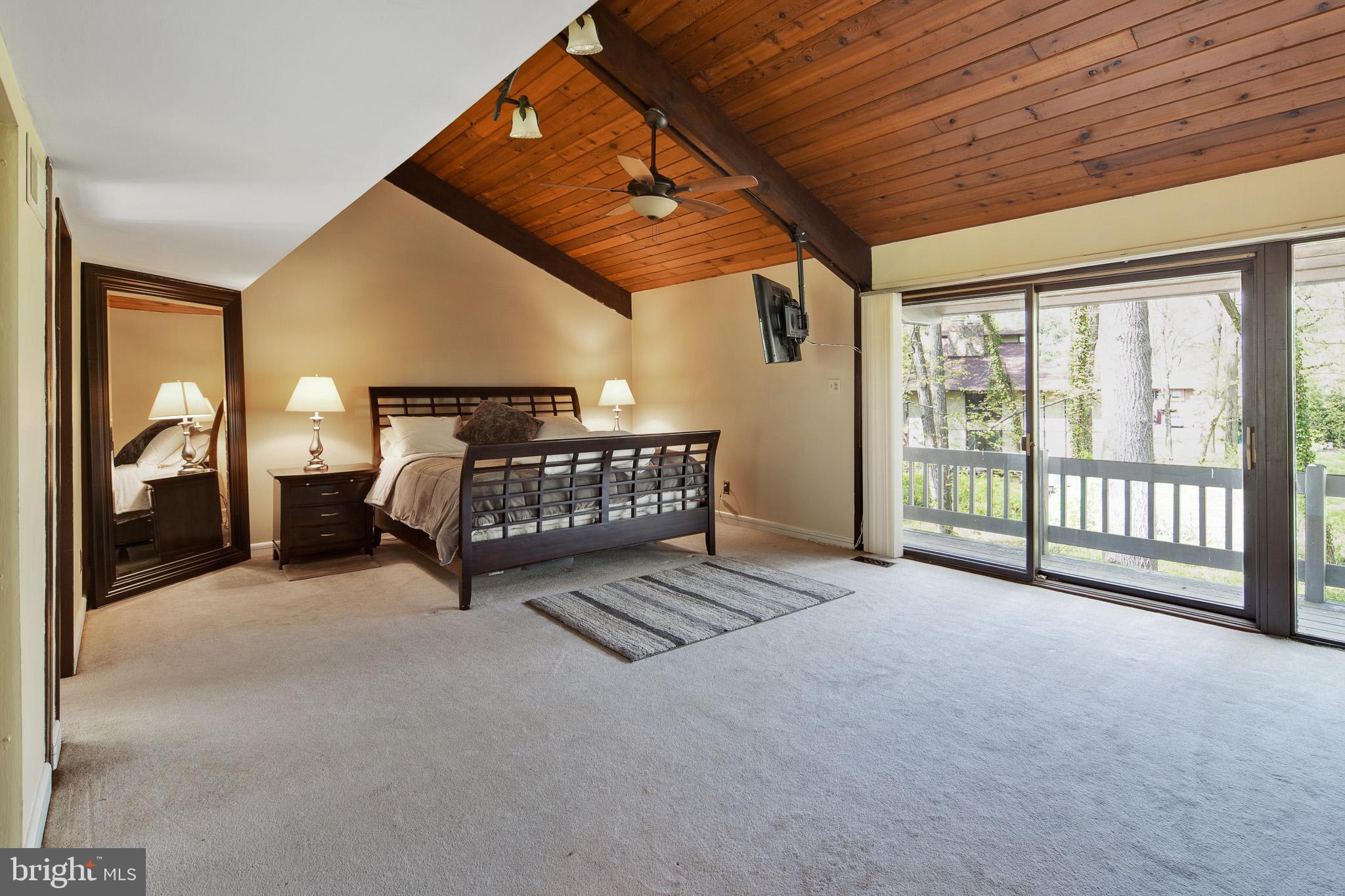15 Springhill Road Mantua, NJ 08051 - Photo 11 of 34 Master Bedroom #1 w/ access to back deck