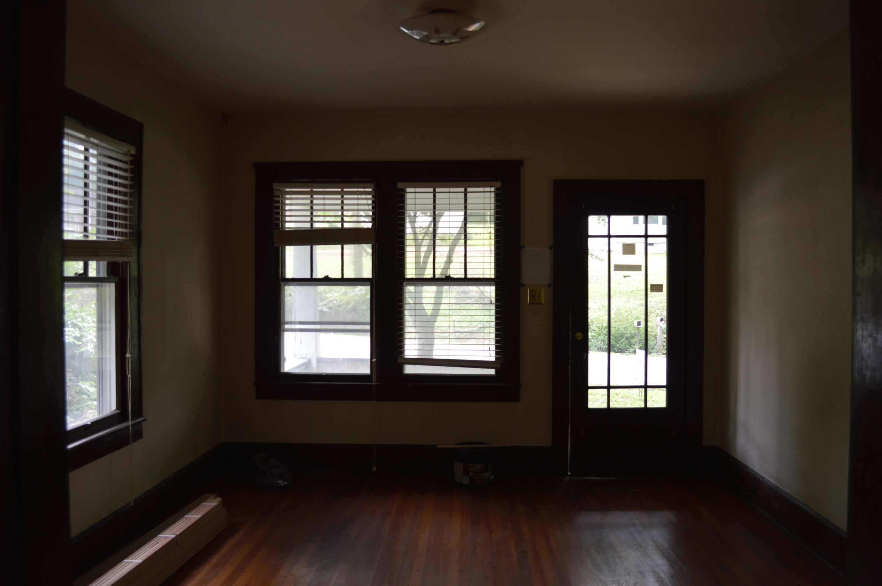 2372 Rutrough Road Southeast Roanoke, VA 24014 - Photo 2 of 19 DSC_0387