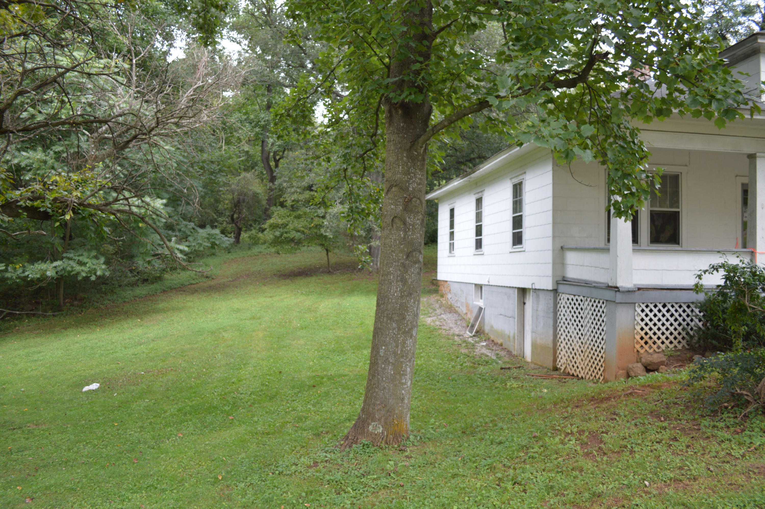 2372 Rutrough Road Southeast Roanoke, VA 24014 - Photo 12 of 19 DSC_0376