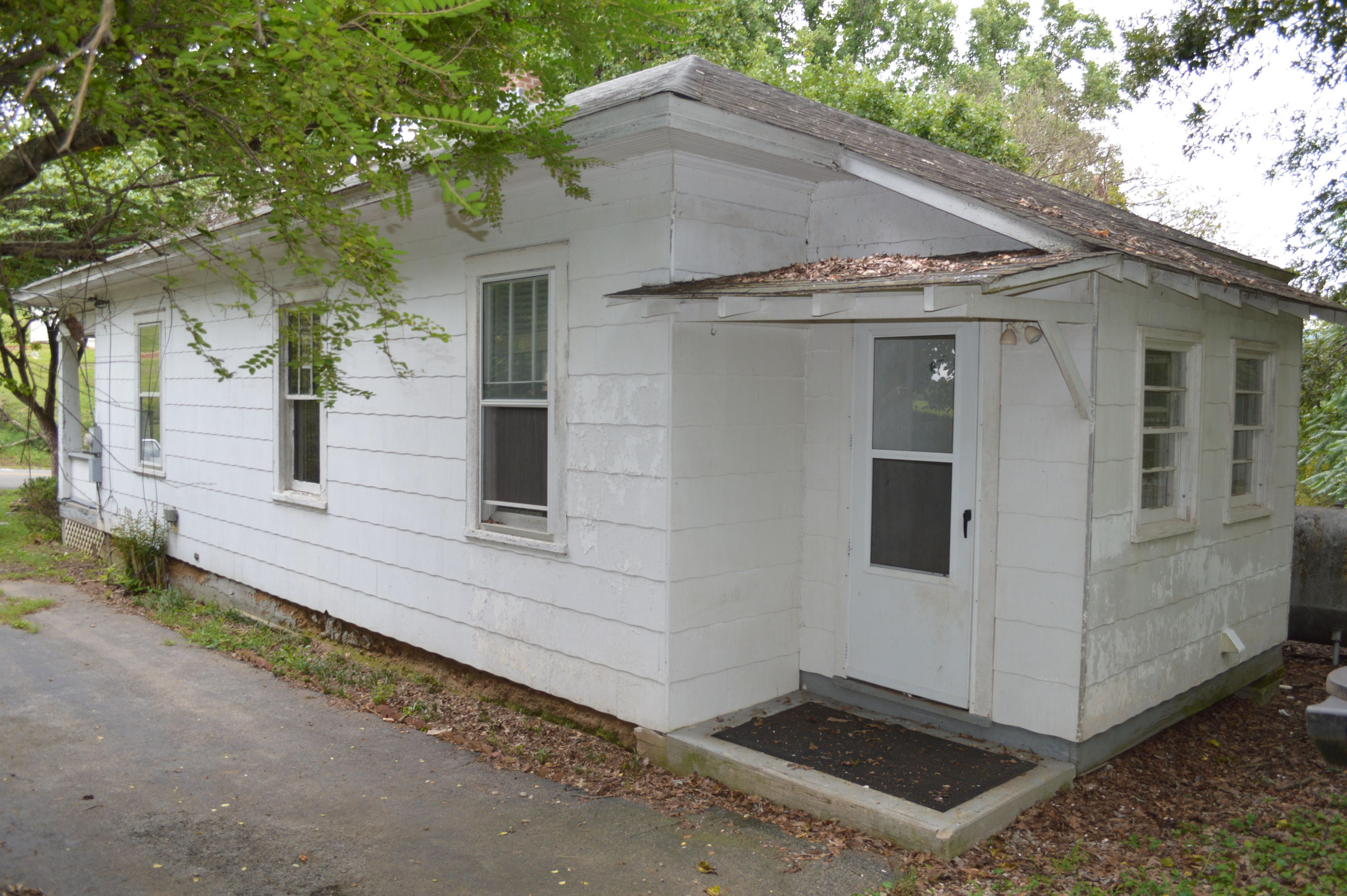 2372 Rutrough Road Southeast Roanoke, VA 24014 - Photo 15 of 19 DSC_0380