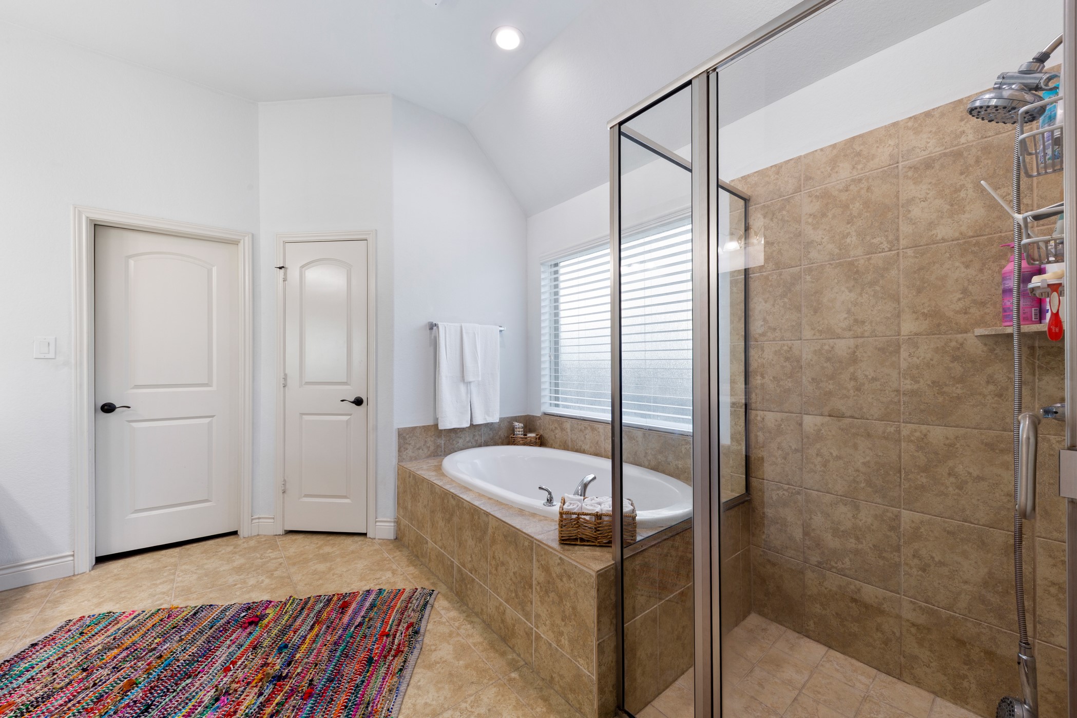 1235 Oxbow Crossing Lane Rosenberg, TX 77471 - Photo 23 of 34 a bathroom with a sink and a bathtub