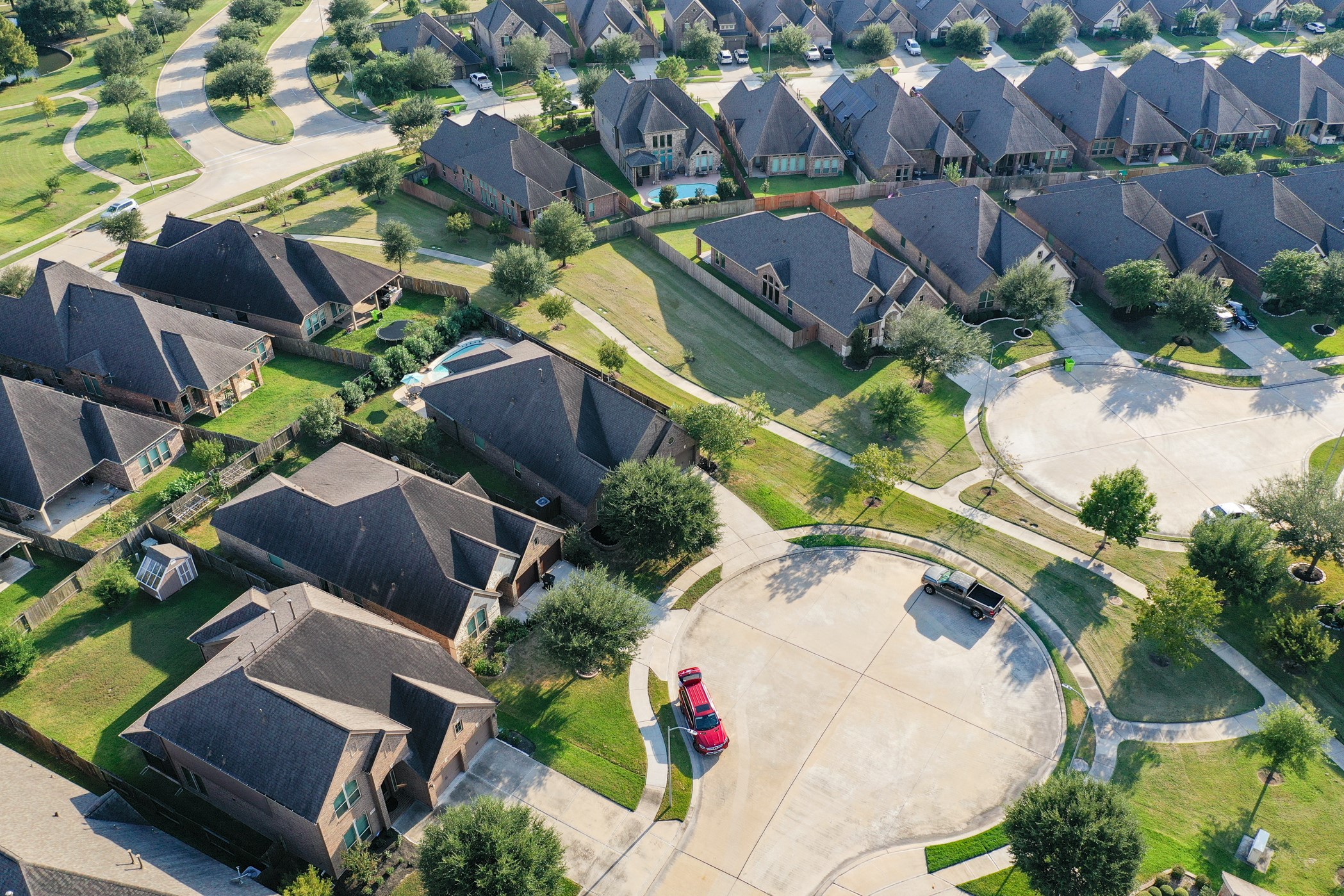 1235 Oxbow Crossing Lane Rosenberg, TX 77471 - Photo 31 of 34 an aerial view of residential houses with outdoor space