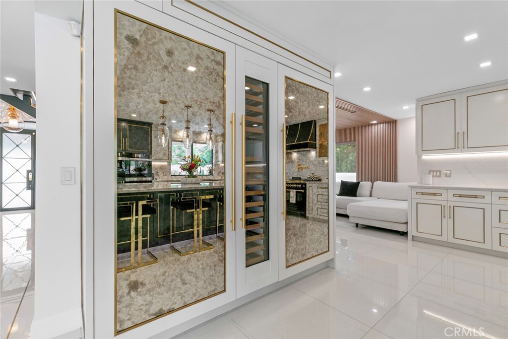 2223 Flintridge Drive Glendale, CA 91206 - Photo 20 of 74