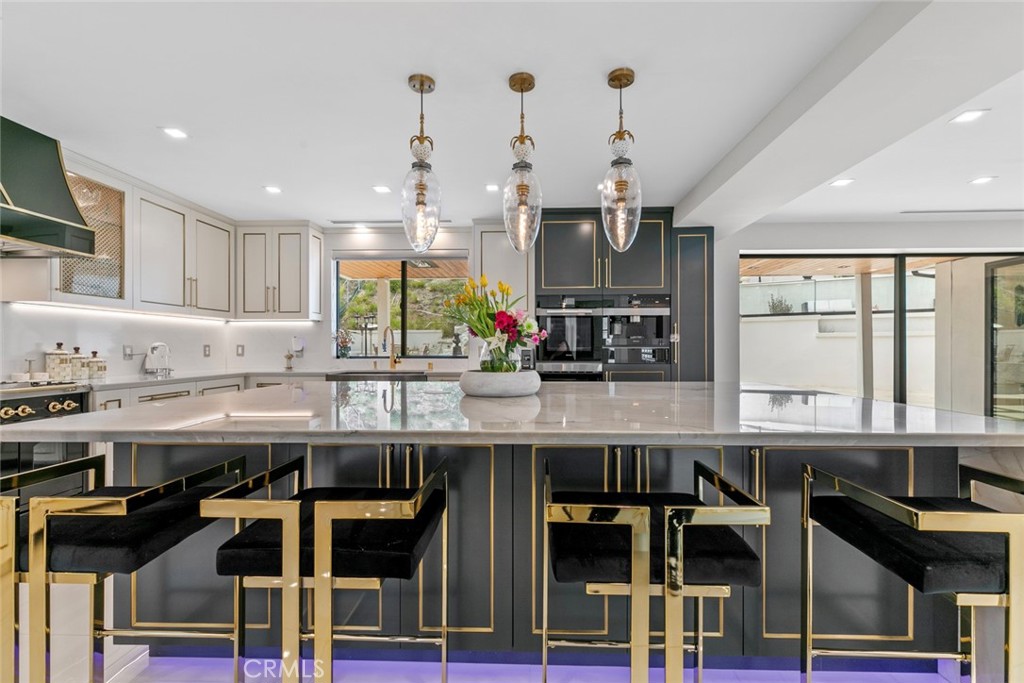 2223 Flintridge Drive Glendale, CA 91206 - Photo 21 of 74