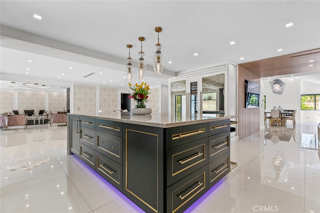 2223 Flintridge Drive Glendale, CA 91206 - Photo 25 of 74